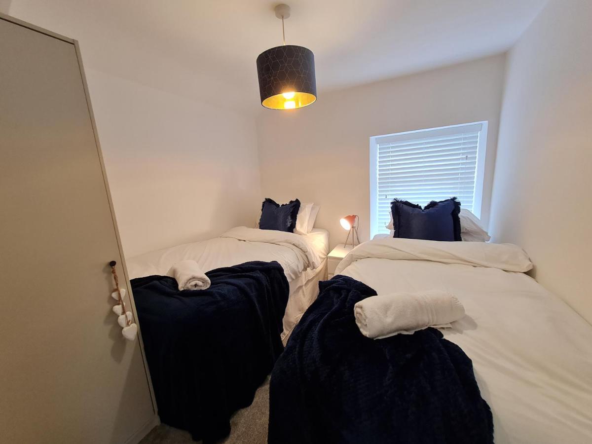 מרת'יר טידפיל Perfect Location 3 Bed Serviced Apartment With Bike Storage For Bpw. Close To Brecon Beacons מראה חיצוני תמונה