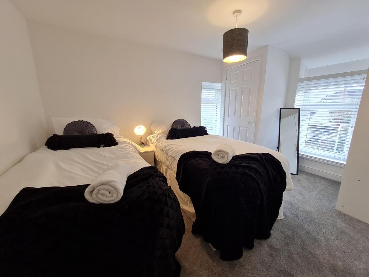 מרת'יר טידפיל Perfect Location 3 Bed Serviced Apartment With Bike Storage For Bpw. Close To Brecon Beacons מראה חיצוני תמונה