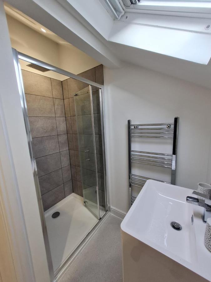 מרת'יר טידפיל Perfect Location 3 Bed Serviced Apartment With Bike Storage For Bpw. Close To Brecon Beacons מראה חיצוני תמונה
