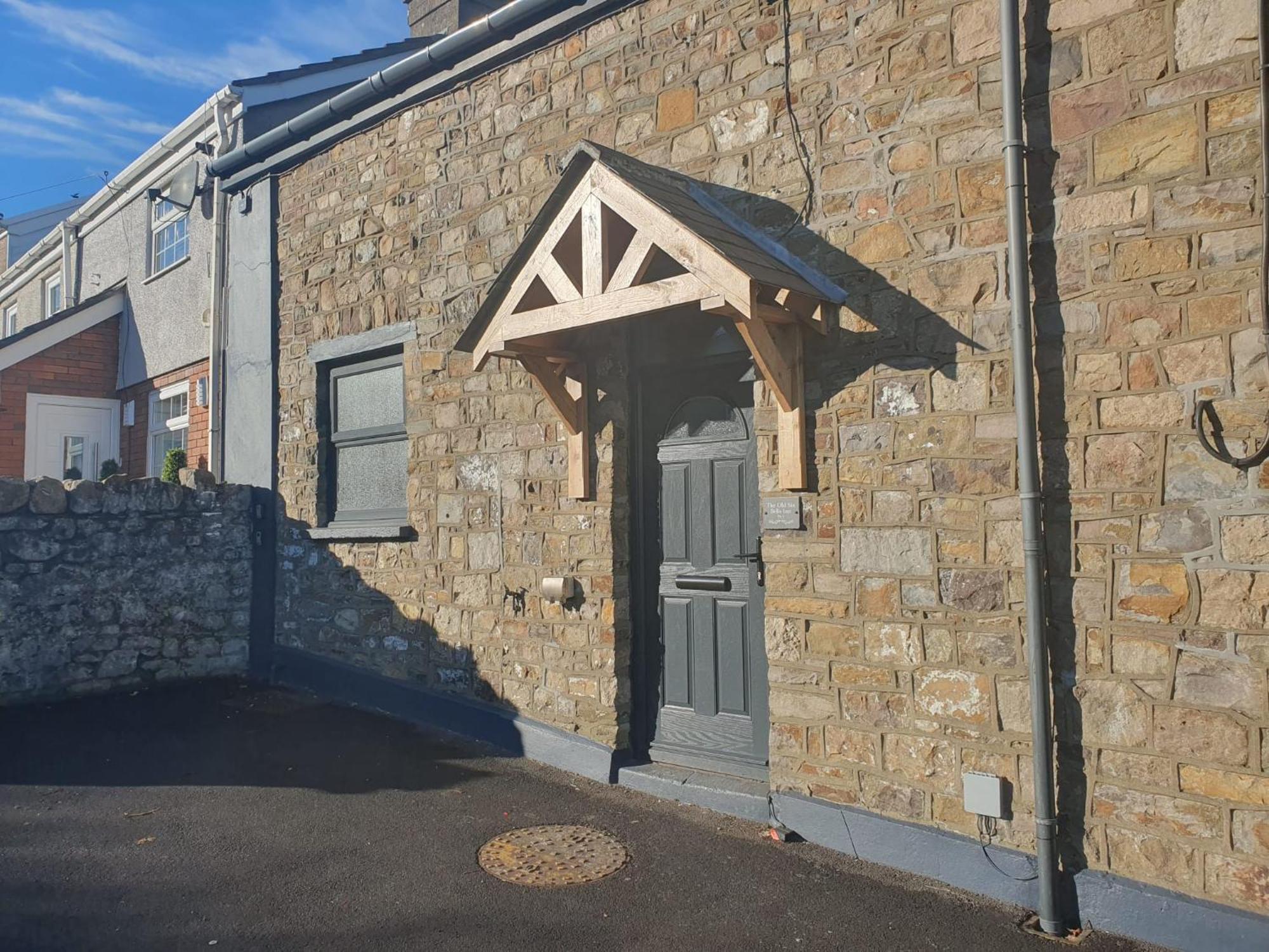 מרת'יר טידפיל Perfect Location 3 Bed Serviced Apartment With Bike Storage For Bpw. Close To Brecon Beacons מראה חיצוני תמונה