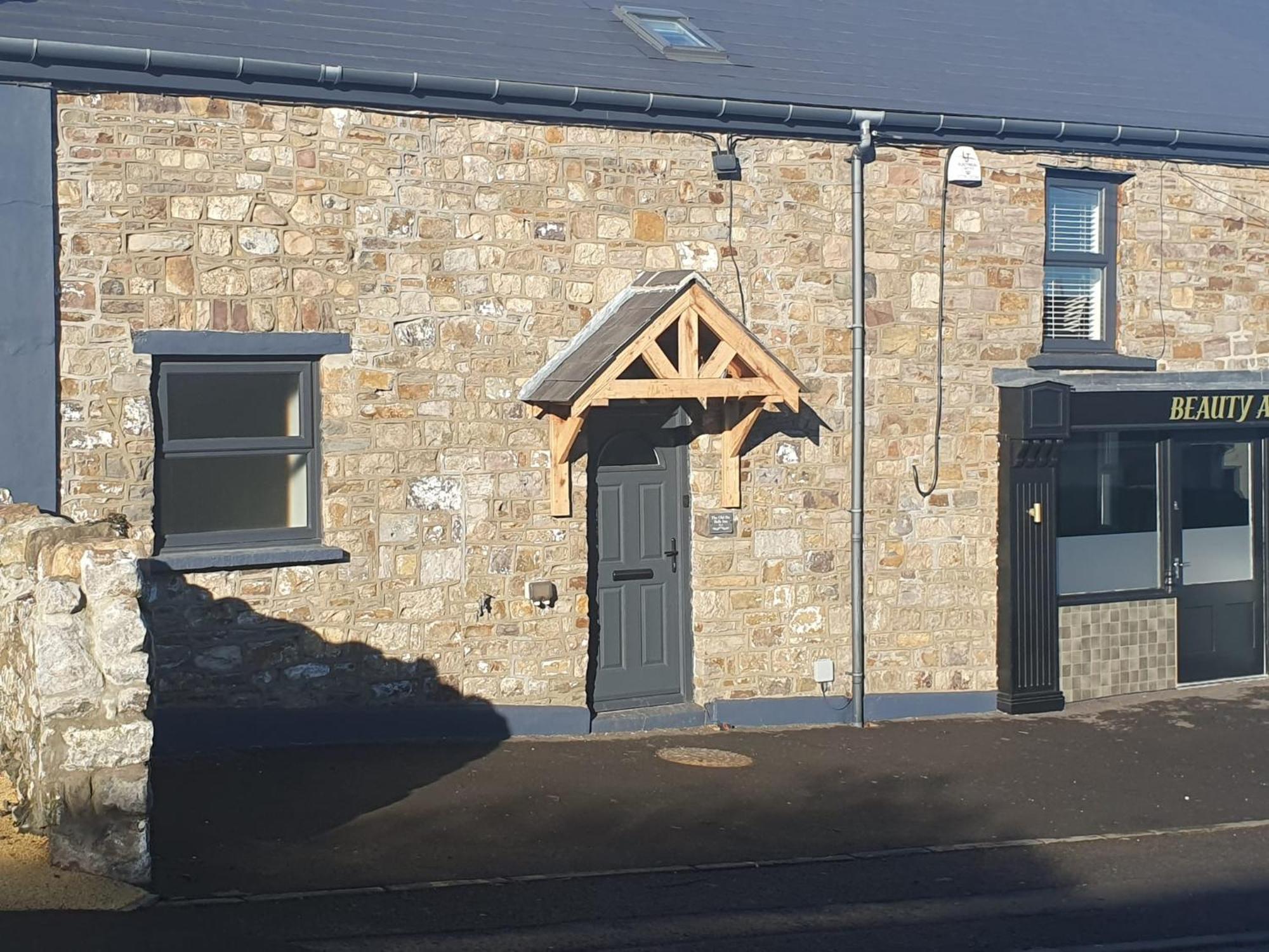 מרת'יר טידפיל Perfect Location 3 Bed Serviced Apartment With Bike Storage For Bpw. Close To Brecon Beacons מראה חיצוני תמונה